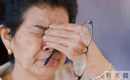 梅毒治愈后会复发吗？医生提醒：这2个习惯易诱发