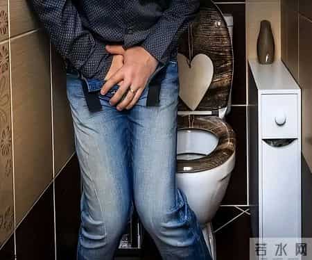 60岁后还能活多久，看排尿就知？排尿有3习惯，活不久？一文了解