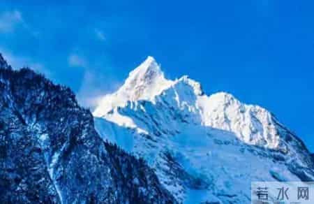 人到六十才懂，晚年幸不幸福，全靠这三张底牌