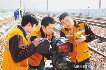 铁路局工班长和管理层：5大核心差距曝光，晋升路径一看就懂！