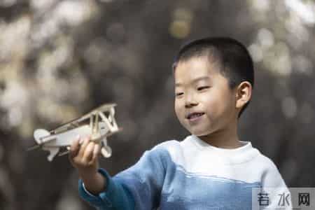 别再说忙！父母的陪伴，才是孩子抗挫折的底气