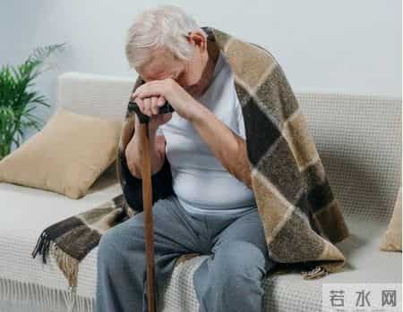 医生直言：若每天只吃两顿饭，不出半年，身体或有这几种变化！