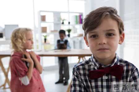 孩子为什么会变成“小舔狗”？答案可能让很多家长不舒服