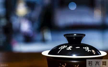 别等又穷又老才后悔！现在穷着耍，才是成年人最高级的清醒