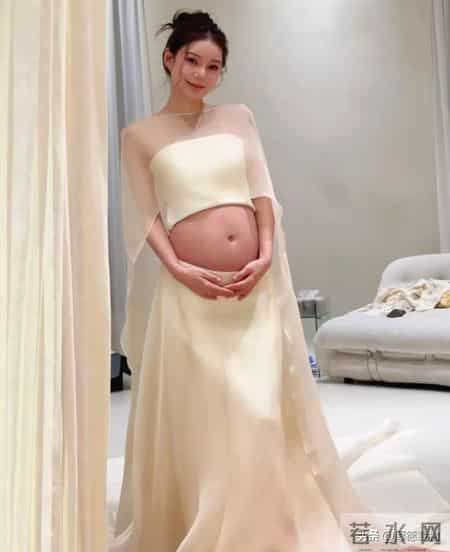 马筱梅孕晚期vlog曝猛料！8月孕肚小到离谱，男装锤死怀男宝