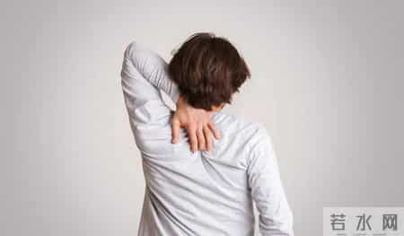 一到冬天皮肤就发痒，先改掉这两个习惯