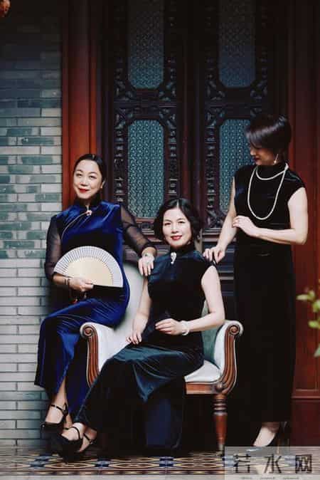 我发现1个很反常的社会现象，60至75岁的退休老人，竟然这样生活