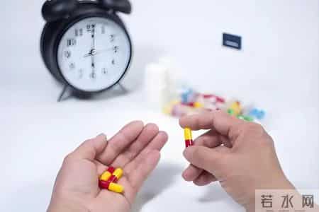 又一起吃阿司匹林丧命！转告家人：服用阿司匹林，一定注意这几事