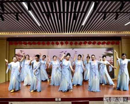 盂县举办老干部迎新年文艺展演活动