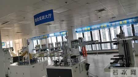 工业机器人培训真能月入过万？揭秘5大高薪就业真相！