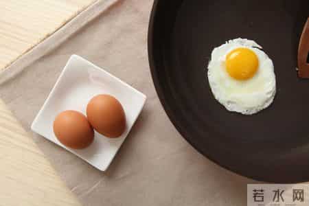 鸡蛋能不能天天吃？医生建议：过了70岁以后，吃鸡蛋牢记5个关键