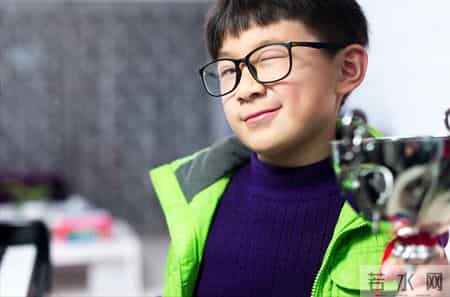 “假聪明”的孩子，有3种表现，以后难有出息，父母别高兴太早