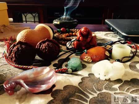 家有神兽赶紧进来接，头顶繁星脚下生春风，这泼天的富贵必须收！