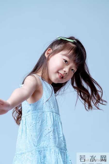 --左手安康右手坦途，这届父母的“顶级玄学”火了--