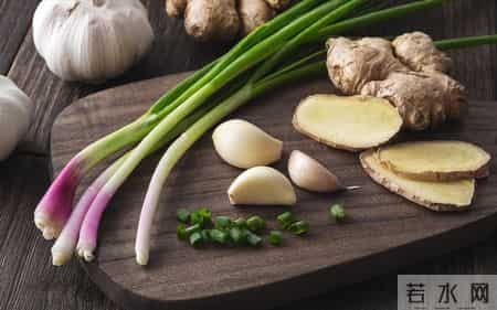 医生坦言：若是查出高血压，这3物马上停止食用，千万别害了自己