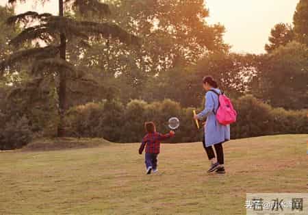 这样教育孩子，真会影响一生福报？别当迷信，你无意中就中招了