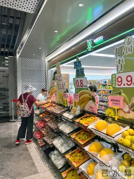 月薪3000也能轻松消费！地铁超市10元3个鲜面包，主打新鲜又便宜