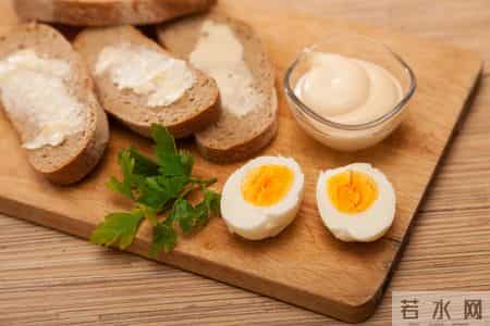 医生调查发现：上了年纪经常吃鸡蛋，不出半年或有这几大关键变化