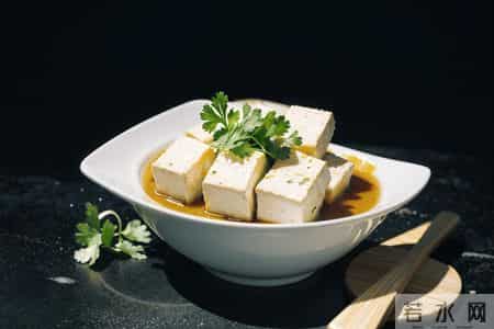 小寒过后，医生劝告肠癌患者：宁可多吃肉，也别贪嘴这几物