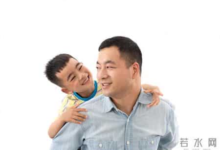 跟踪17000个家庭发现：这个人带娃，娃聪明，智商更高，并非妈妈