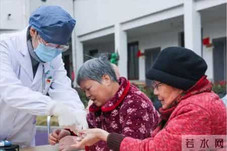 糖尿病最该戒掉的4种食物！经常吃会慢慢“拖垮血糖”，别不听劝