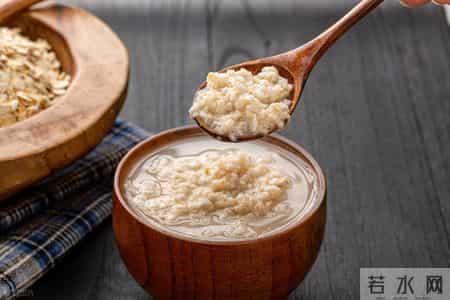 燕麦粥被推崇！医生：高血脂者早餐坚持吃，不过半年可见4个改善