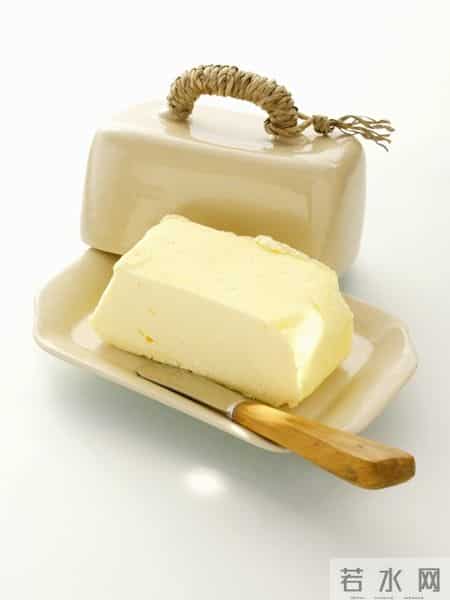 天气渐冷，高血脂患者注意：早上宁可吃面条，也不要轻易吃这4物