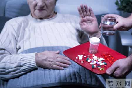 间隔一天吃他汀，降脂效果更好？医生提议：服用他汀，谨记这9点