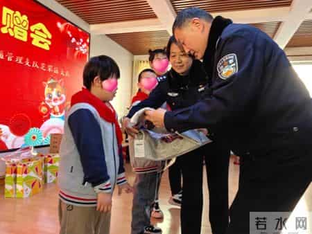 大爱烟台 - 巾帼送暖，为特殊儿童送去新年第一份关爱