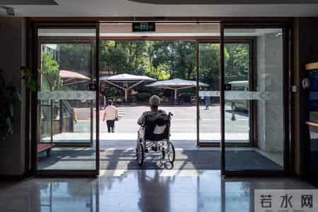 公共浴室变晾晒间？养老机构硬件过剩，背后的需求错配