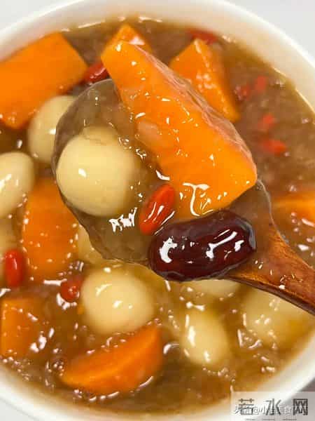 失眠可能是“气血不足”，这5种换着吃，补气血助眠，倒头就睡！