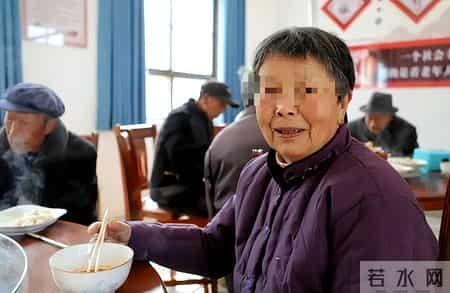 吃饭8分饱被推翻了？医生调查：过了53岁，吃饭尽量要做到这5点