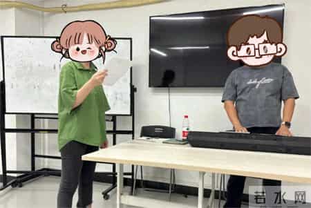 蹭老，年轻人摸索出的“新”性价比生活