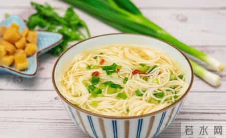 红枣是高血脂的催命符？医生建议：想要降血脂，这几种食物要少吃