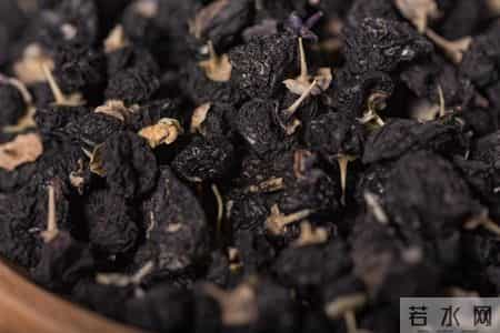 最补肾的一种果子，对眼睛和头发都特别好，建议多吃，安稳过秋冬