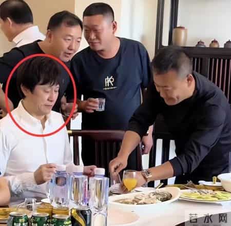 身价过亿到拍卖豪宅，被迫“住”养老院的解晓东，57岁混成这样？