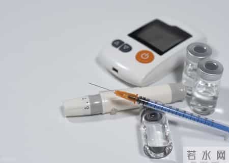 学医后才知道，高血糖最危险的信号，不是头晕眼花，而是这4点