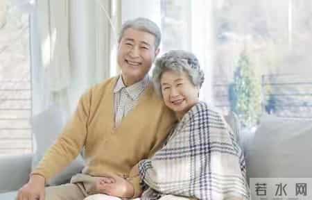 老了只剩自己别怕！守住这5条底线，独居生活照样过成诗和远方