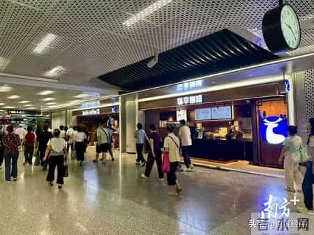 月薪3000也能轻松消费！地铁超市10元3个鲜面包，主打新鲜又便宜