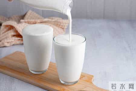 你有睡前吃苹果的习惯吗？医生指出：睡前吃苹果，这4个好处明显