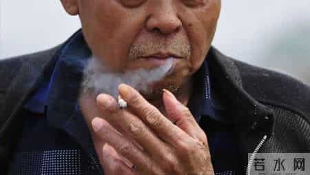 千万别戒烟？研究发现：吸烟的老人会更长寿？是真的假的
