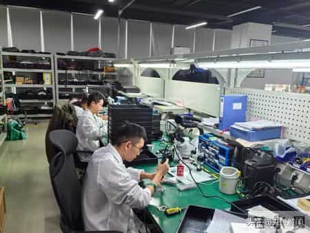 AI抢饭碗的时代，产品经理如何破局？2025实战经验谈