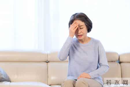 医生研究发现：每日饮酒的糖尿病人，多数临近60岁或有几种异样