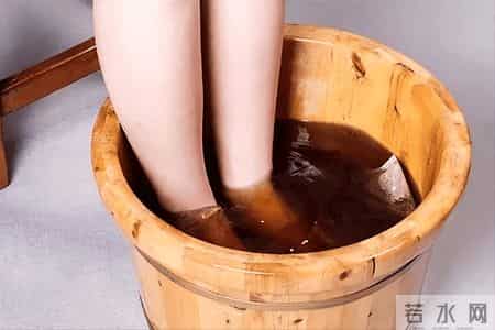 气温下降！提醒糖尿病人，牢记：1不碰，2不洗，3要吃，要了解！