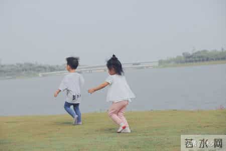 作为母亲，心中最深的祈愿：愿孩子一生顺风顺水，健康平安