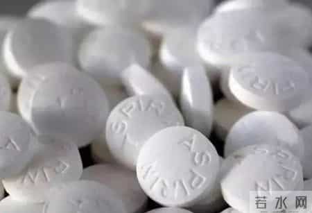 又一起吃阿司匹林丧命？转告家人：服用阿司匹林，一定注意这5事