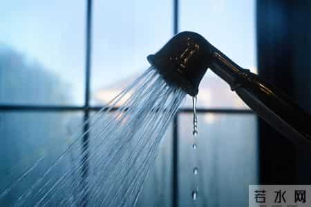 气温下降！提醒脑梗病人，牢记：1不碰，2不洗，3要吃，要了解