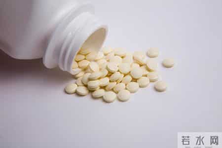 钙片再次成为关注中心！医生发现：吃钙片后，千万多留意这4点！