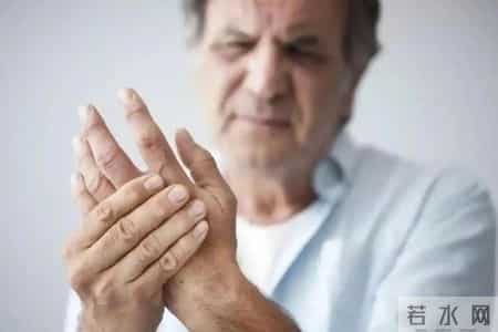 医生调查发现：高血压最危险的信号，不是头晕眼花，而是这4症状