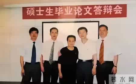 武汉91岁女医离世：终身未嫁无儿女，断着肋骨也要站上手术台